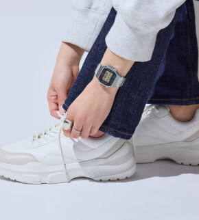 Casio ABL-100WE-1AEF s krokomerom a Bluetooth